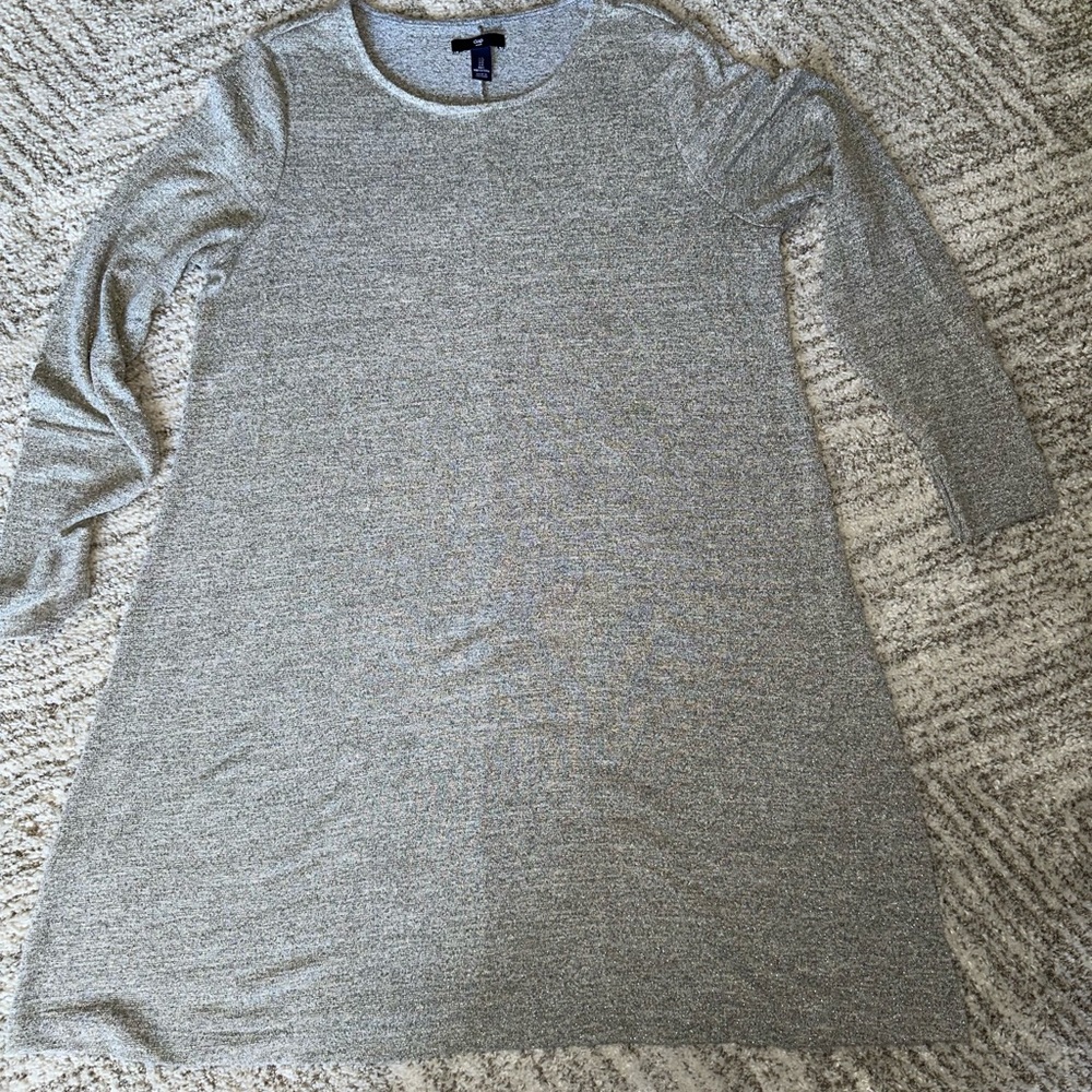 Metallic Knit tan/gold fleck Sweater Tunic
Size Large